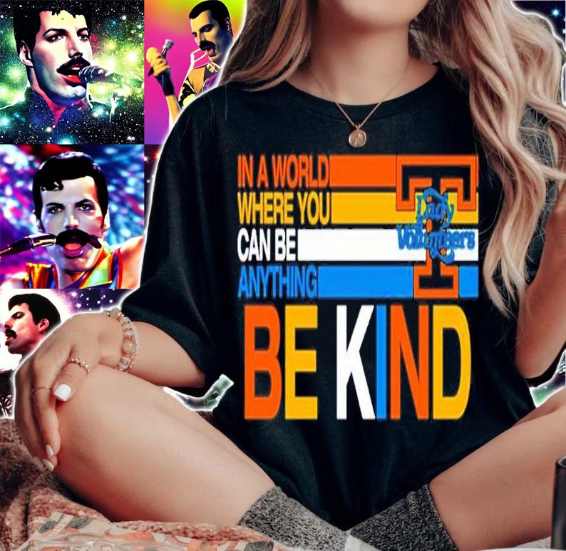 Samantha Williams In A World Where You Can Be Anything Be Kind Tennessee Lady Volunteers Shirt t-shirt woman shirt