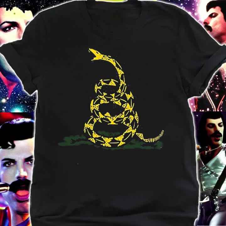 Don't Tread on Me Historical Gadsden Flag Military T-Shirt shirt
