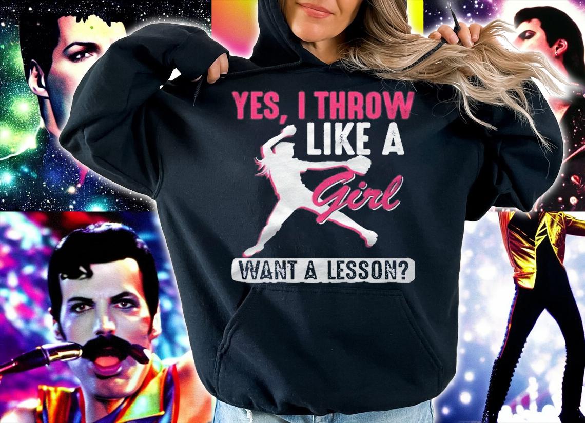 Yes I Throw Like A Girl Cool Pitchers Funny Softball Gift Pullover Shirt hoodie